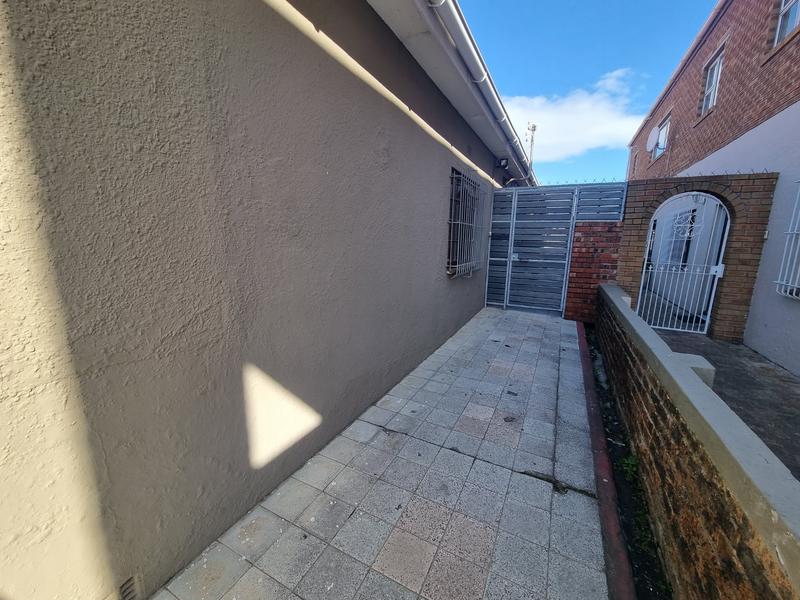 3 Bedroom Property for Sale in Kensington Western Cape